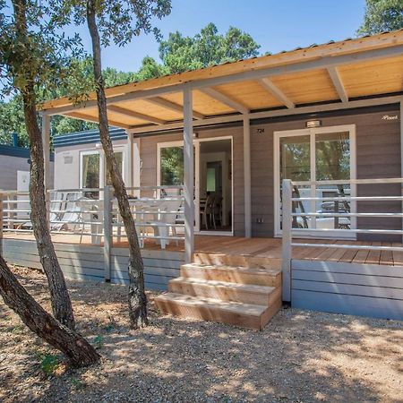 Mobile Homes Delta Marine At Campsite Lopari Nerezine Exterior photo